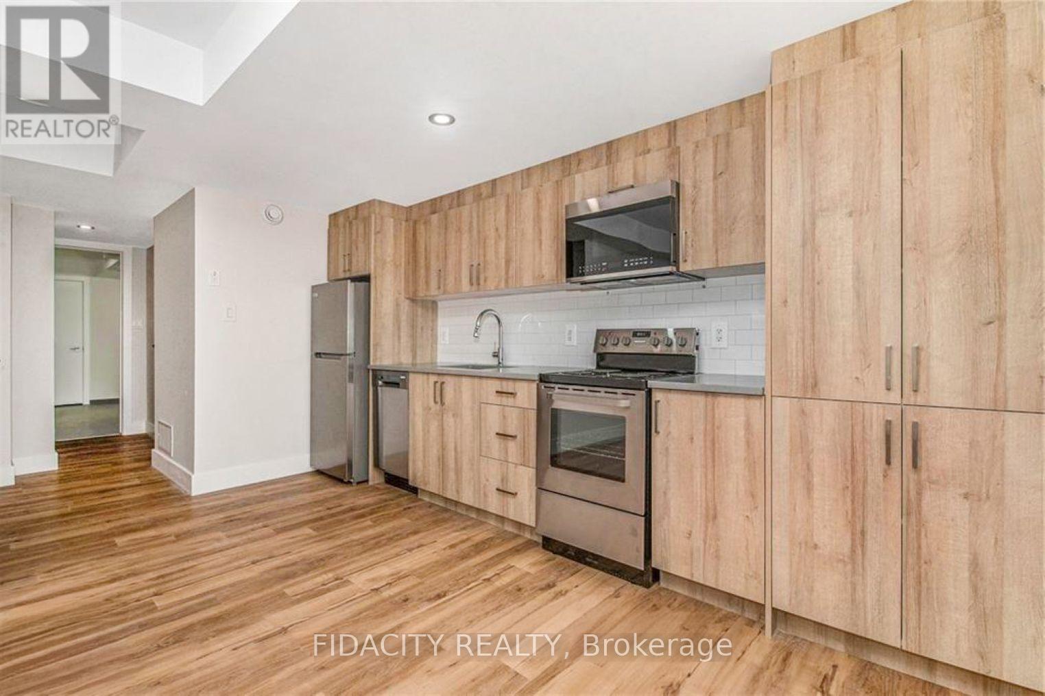 1402 Mayview Avenue, Ottawa, ON