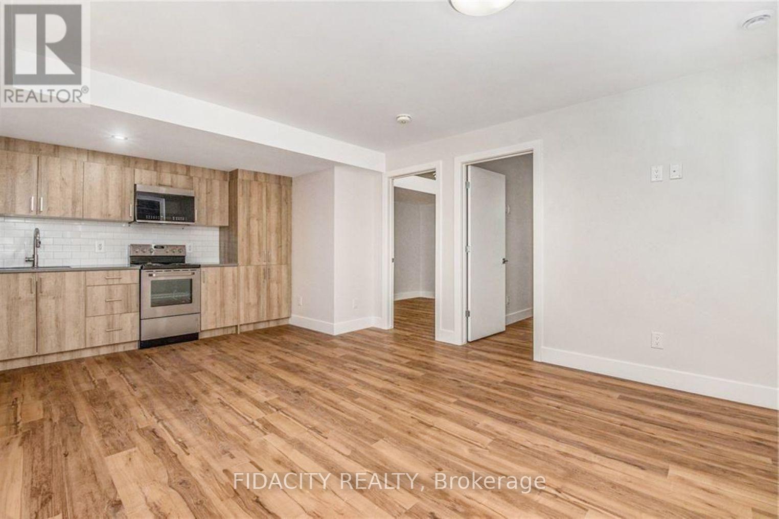 1402 Mayview Avenue, Ottawa, ON