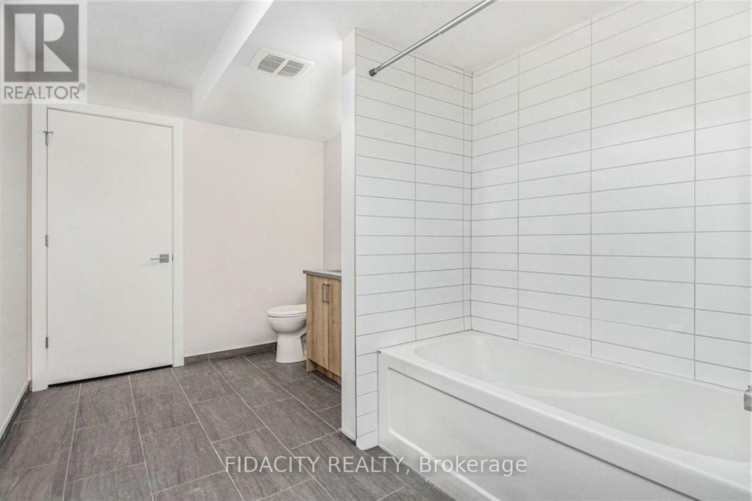 1402 Mayview Avenue, Ottawa, ON