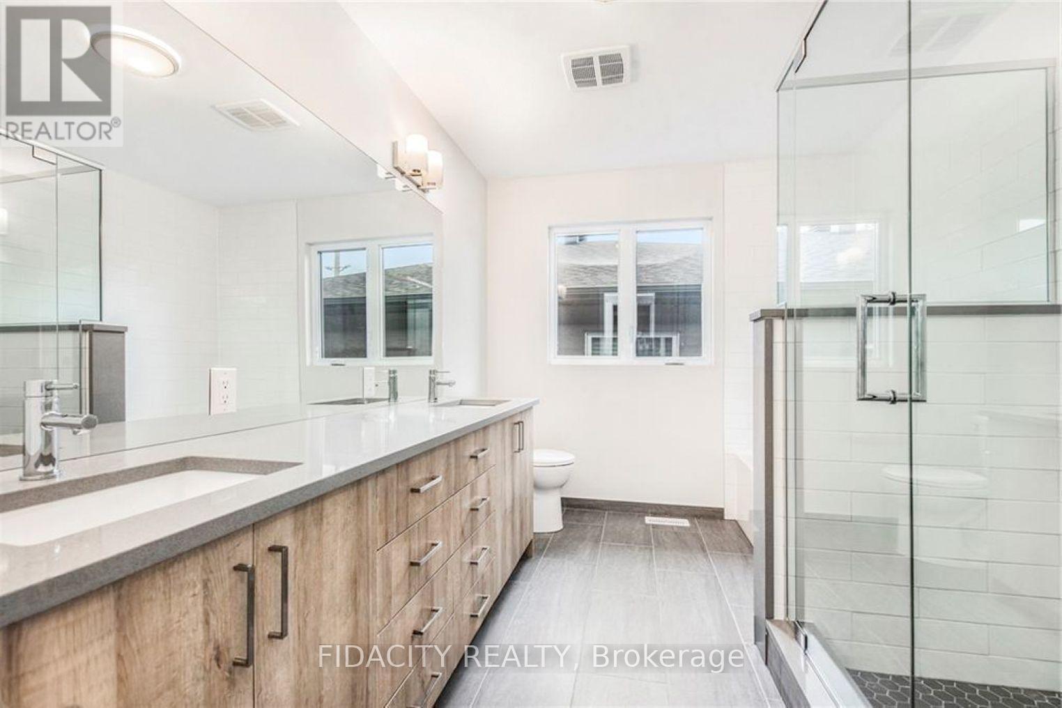 1402 Mayview Avenue, Ottawa, ON