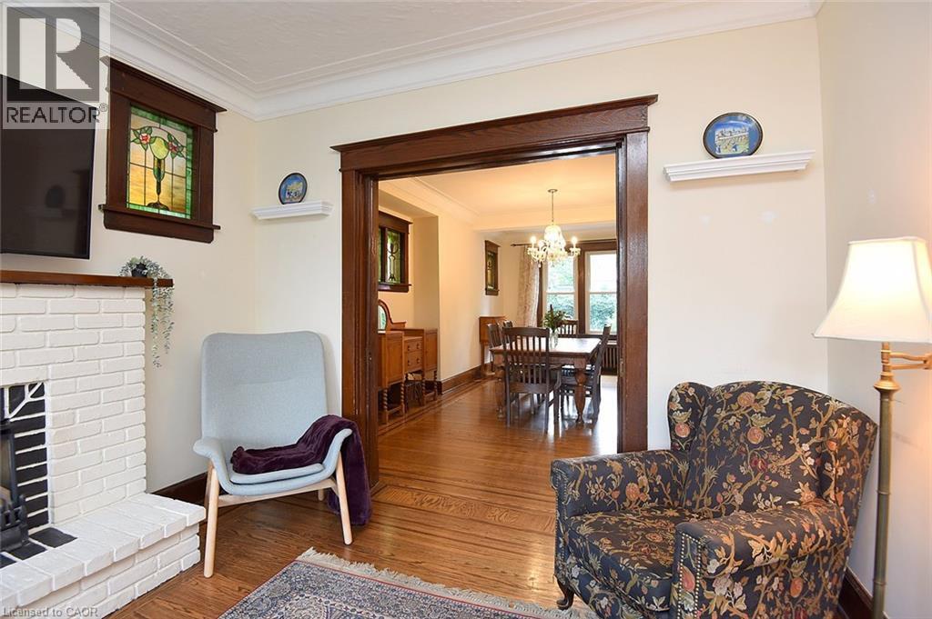 70 Kensington Avenue N, Hamilton, ON