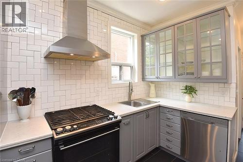 70 Kensington Avenue N, Hamilton, ON 