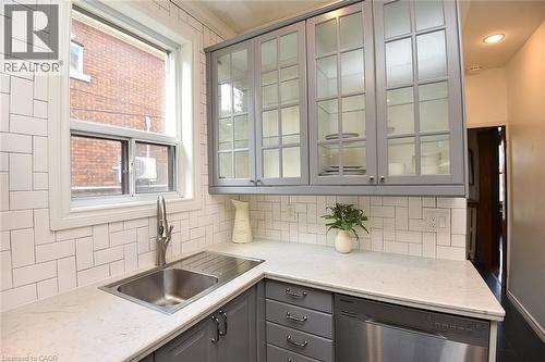 70 Kensington Avenue N, Hamilton, ON 