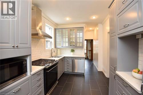 70 Kensington Avenue N, Hamilton, ON 