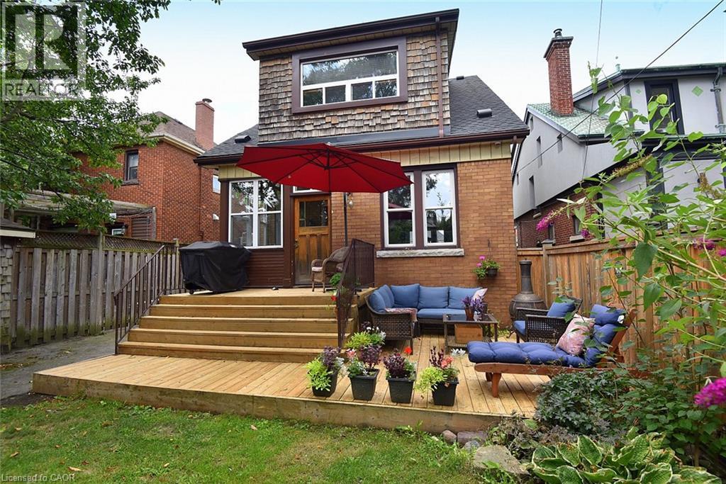 70 Kensington Avenue N, Hamilton, ON