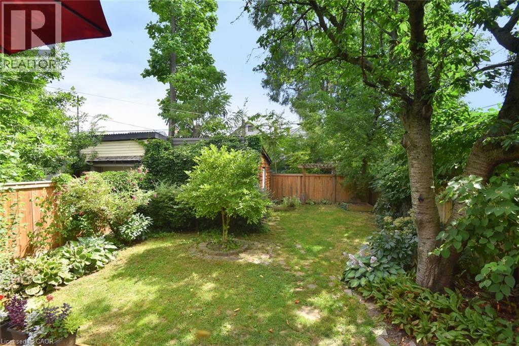 70 Kensington Avenue N, Hamilton, ON