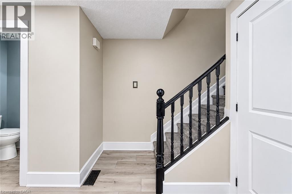 56 Poplar Drive, Cambridge, ON