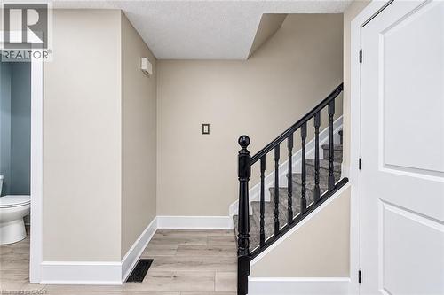 56 Poplar Drive, Cambridge, ON 
