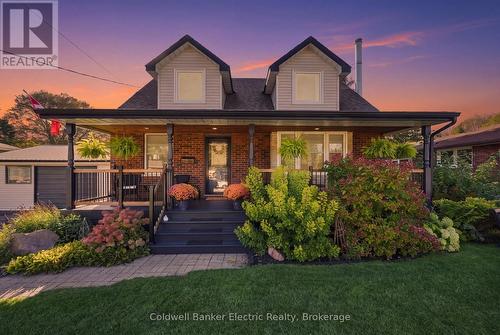 13 COVERDALE AVENUE  Cobourg, ON K9A 4H4