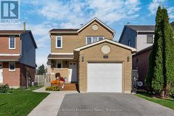 13 LINDSAY COURT Barrie (Cundles East), ON L4M 6G5