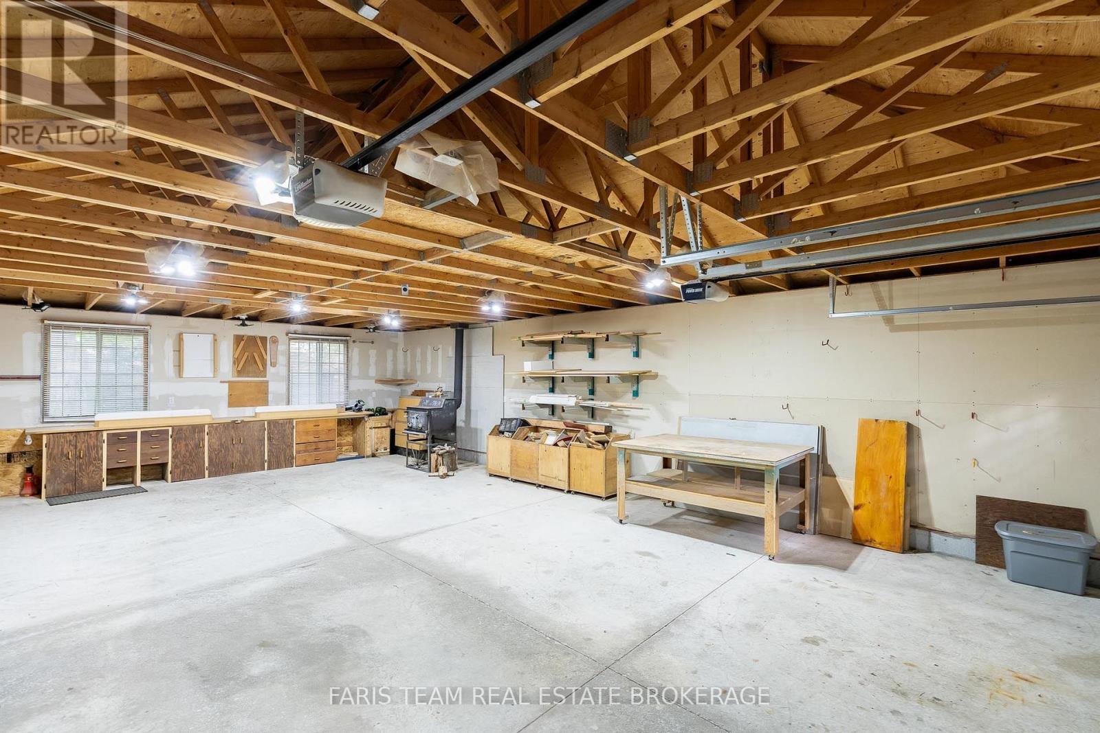 8 Pinecone Avenue, Tiny, ON