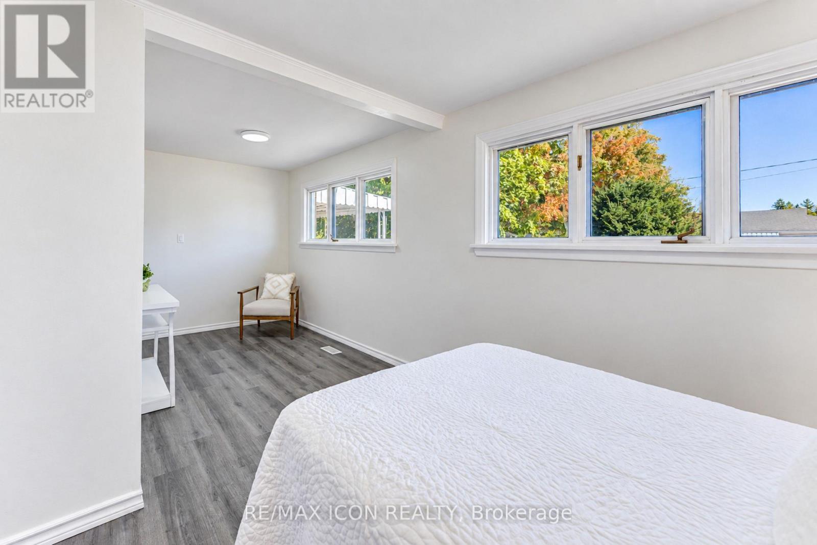 64 Lowrey Avenue S, Cambridge, ON