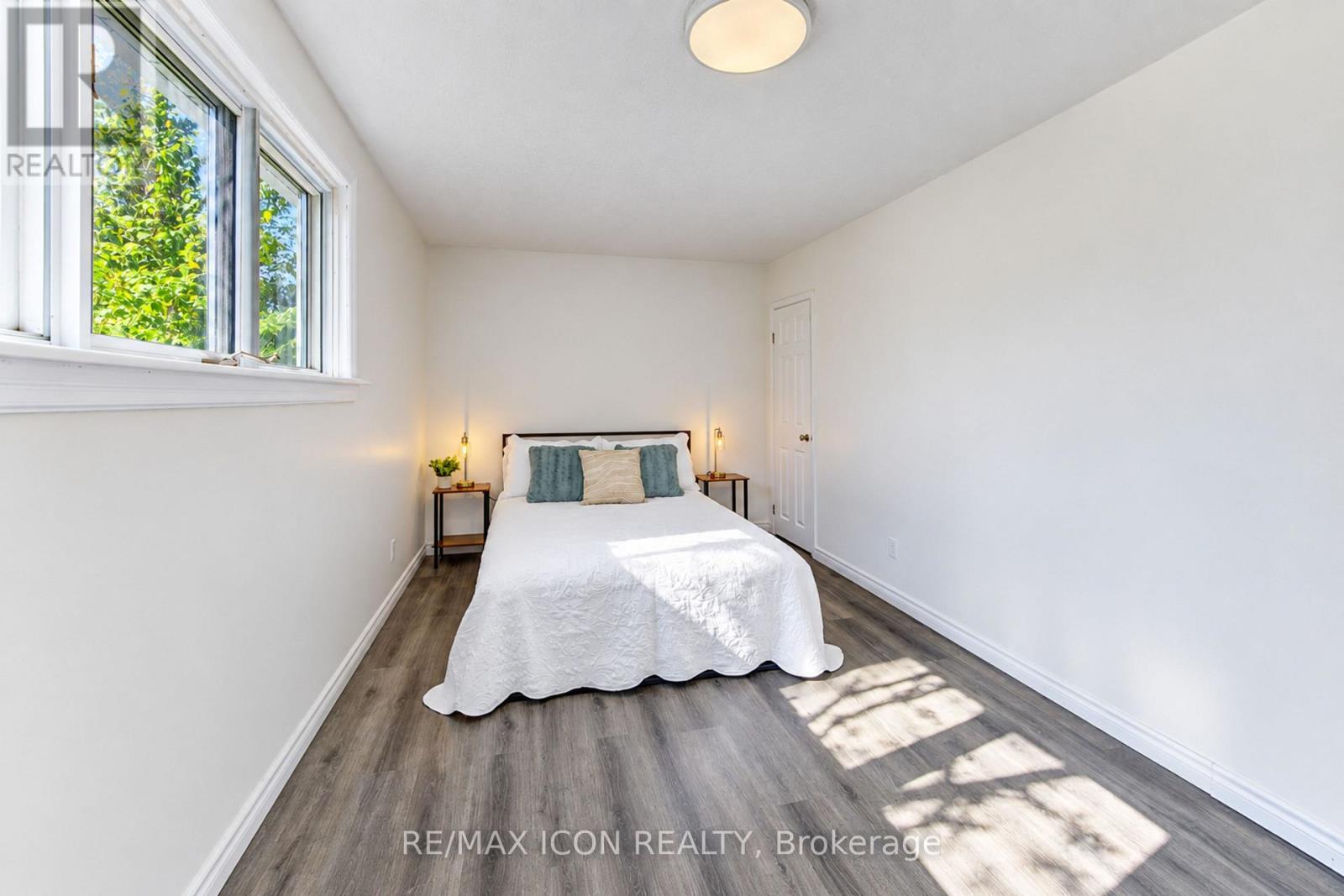 64 Lowrey Avenue S, Cambridge, ON