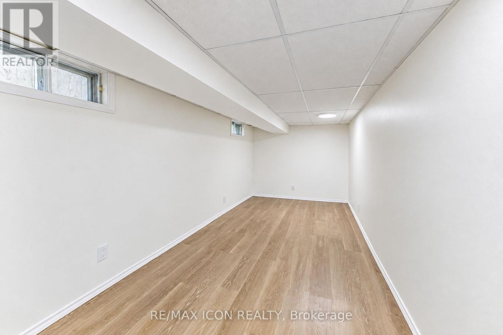 64 Lowrey Avenue S, Cambridge, ON