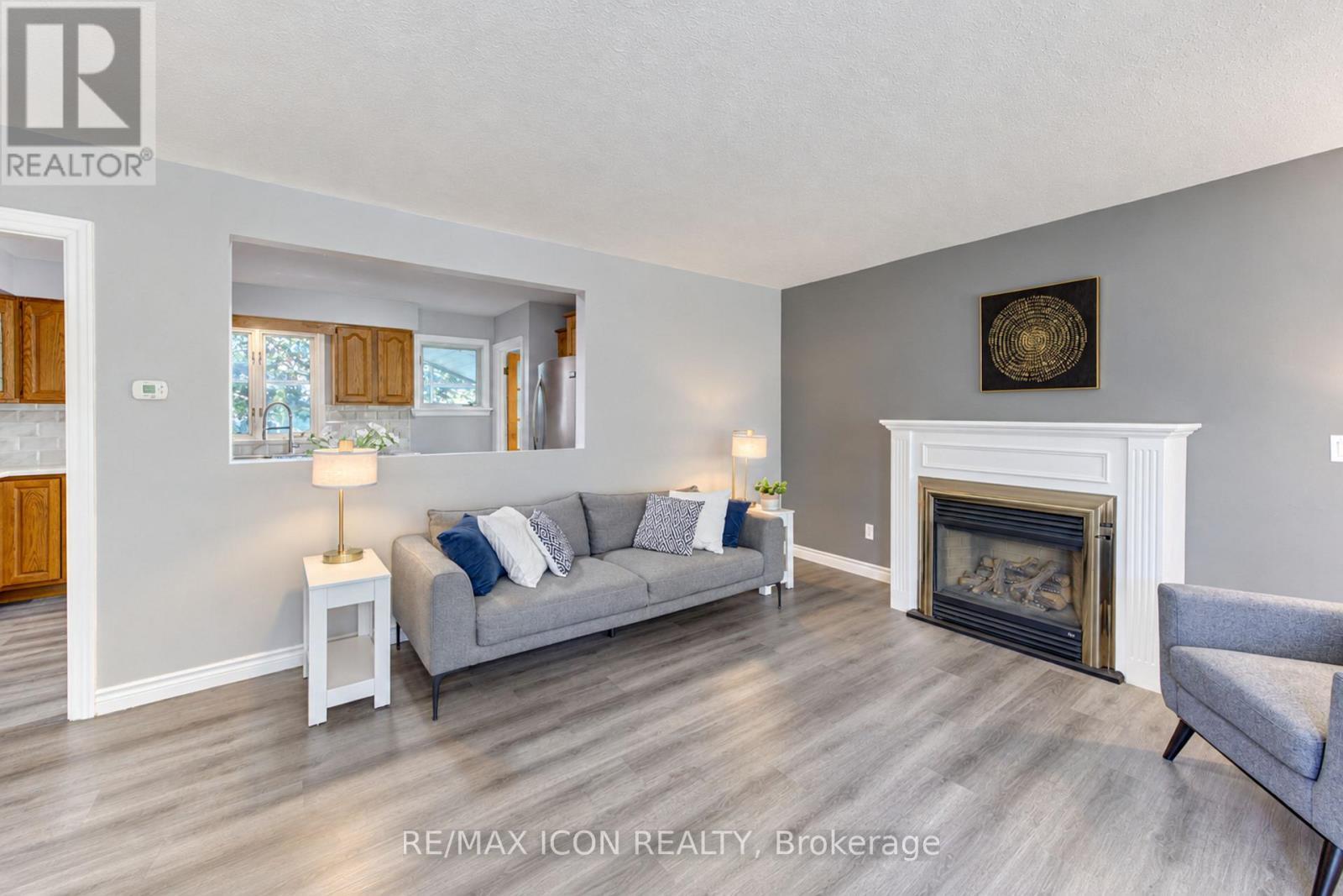 64 Lowrey Avenue S, Cambridge, ON