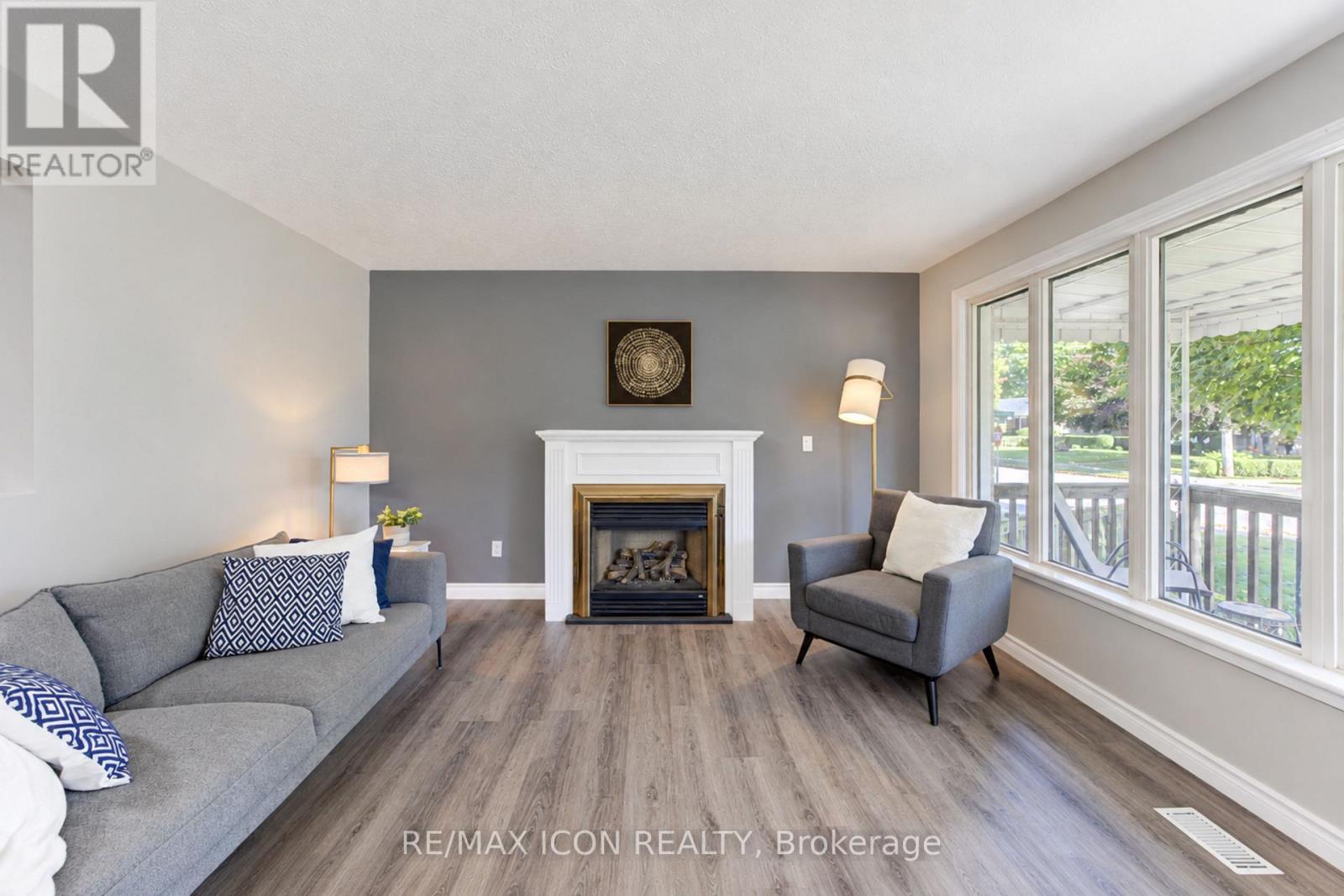 64 Lowrey Avenue S, Cambridge, ON