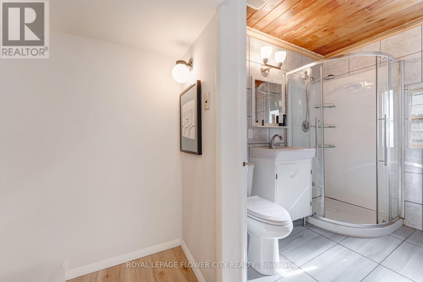 11 Mcneil Street, Hamilton, ON