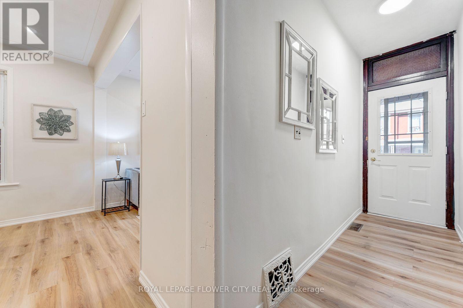 11 Mcneil Street, Hamilton, ON