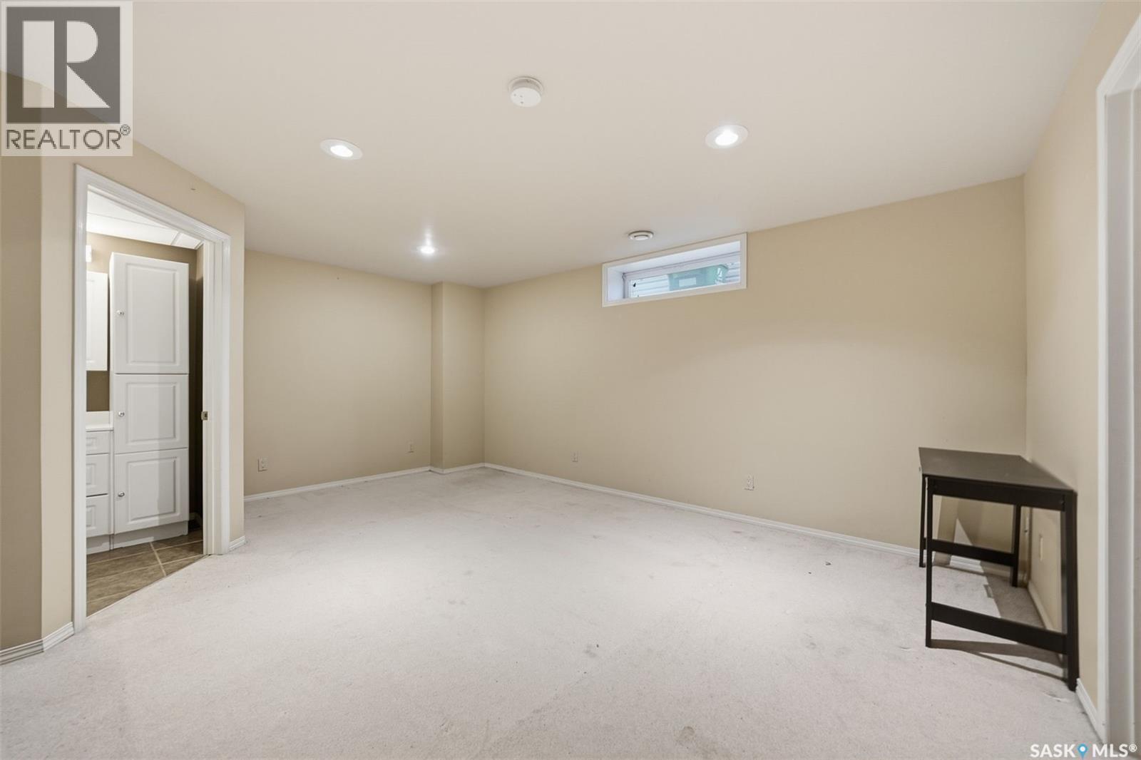 110 East Hampton Boulevard, Saskatoon, SK