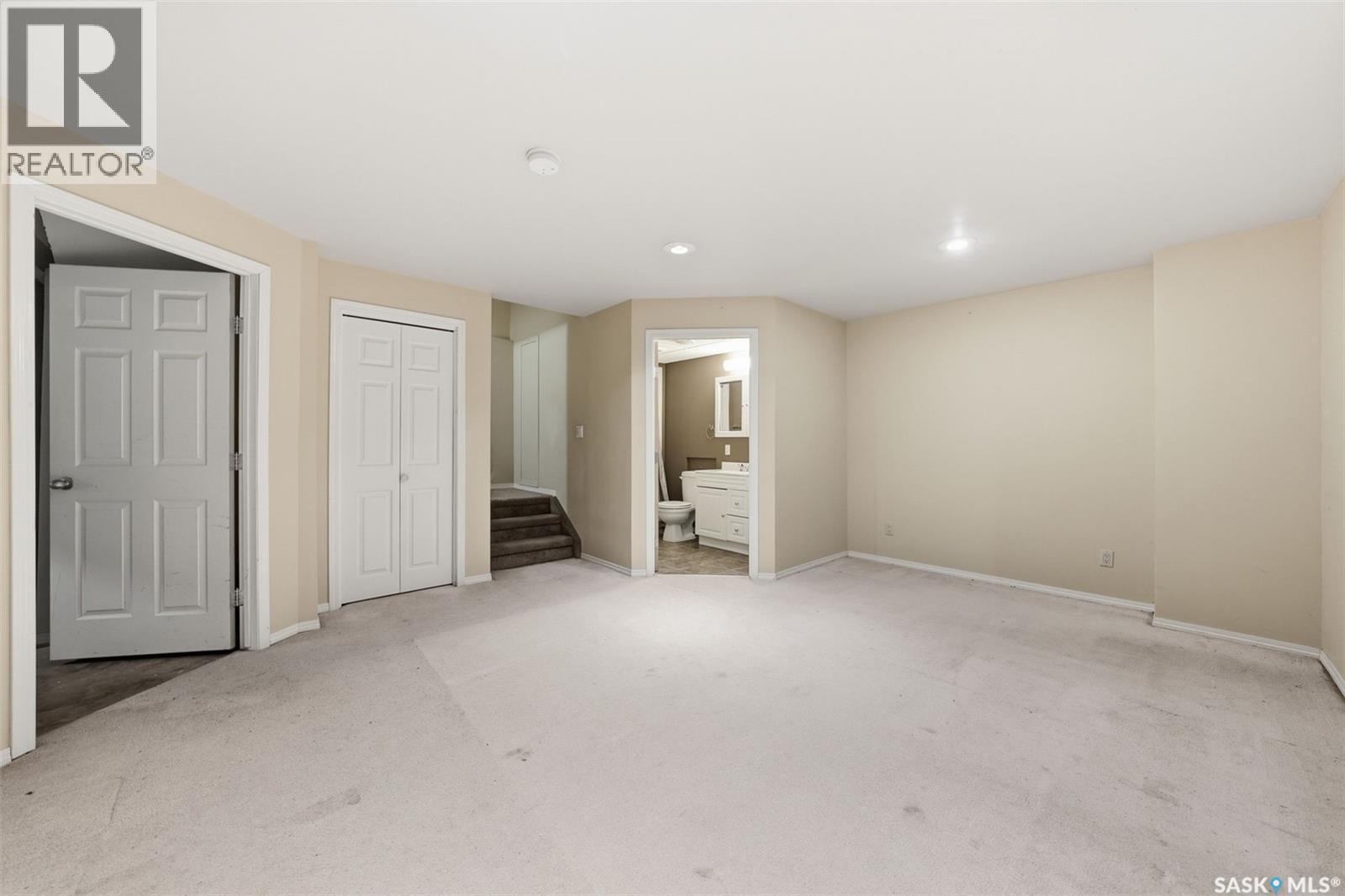 110 East Hampton Boulevard, Saskatoon, SK