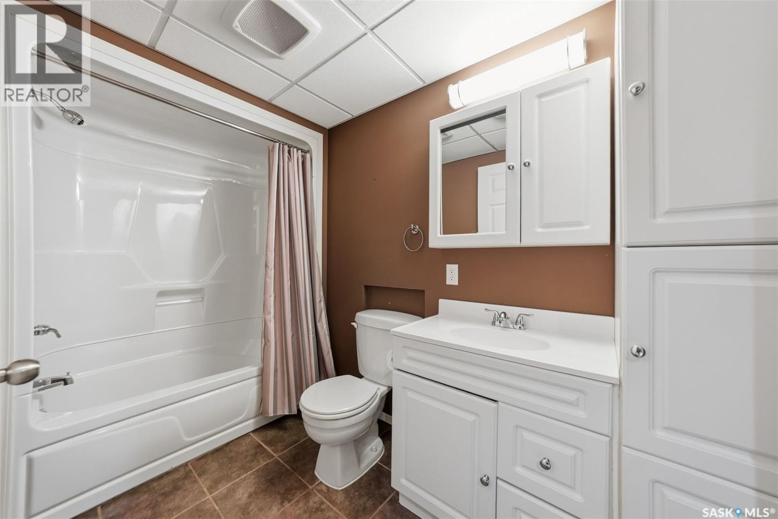 110 East Hampton Boulevard, Saskatoon, SK