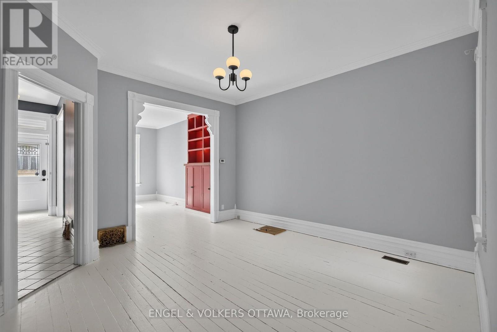 75 Eccles Street, Ottawa, ON
