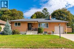 951 BEVERLEY ROAD Sarnia, ON N7S 3L8