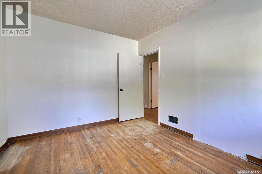 4816 8Th Avenue, Regina, SK