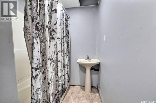 4816 8Th Avenue, Regina, SK 