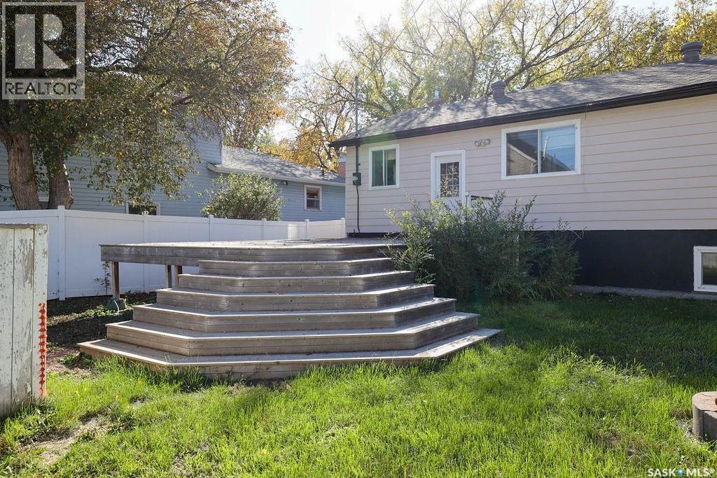 4816 8Th Avenue, Regina, SK