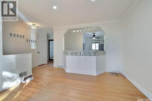 4816 8Th Avenue, Regina, SK 