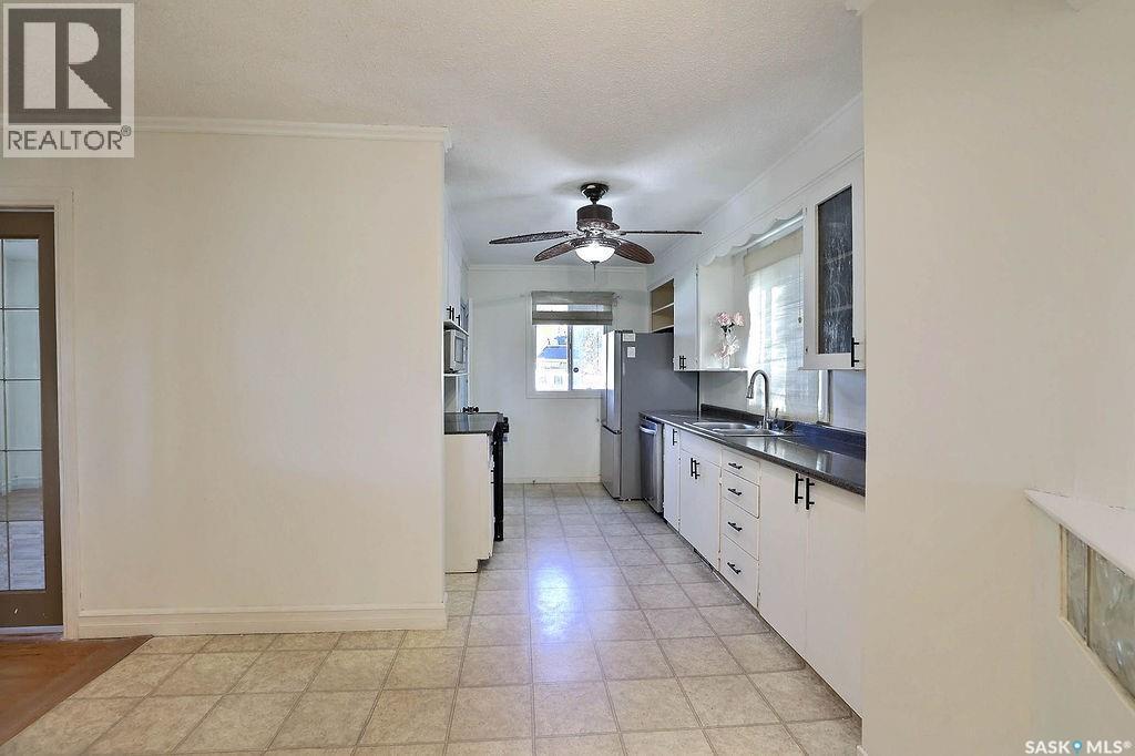 4816 8Th Avenue, Regina, SK