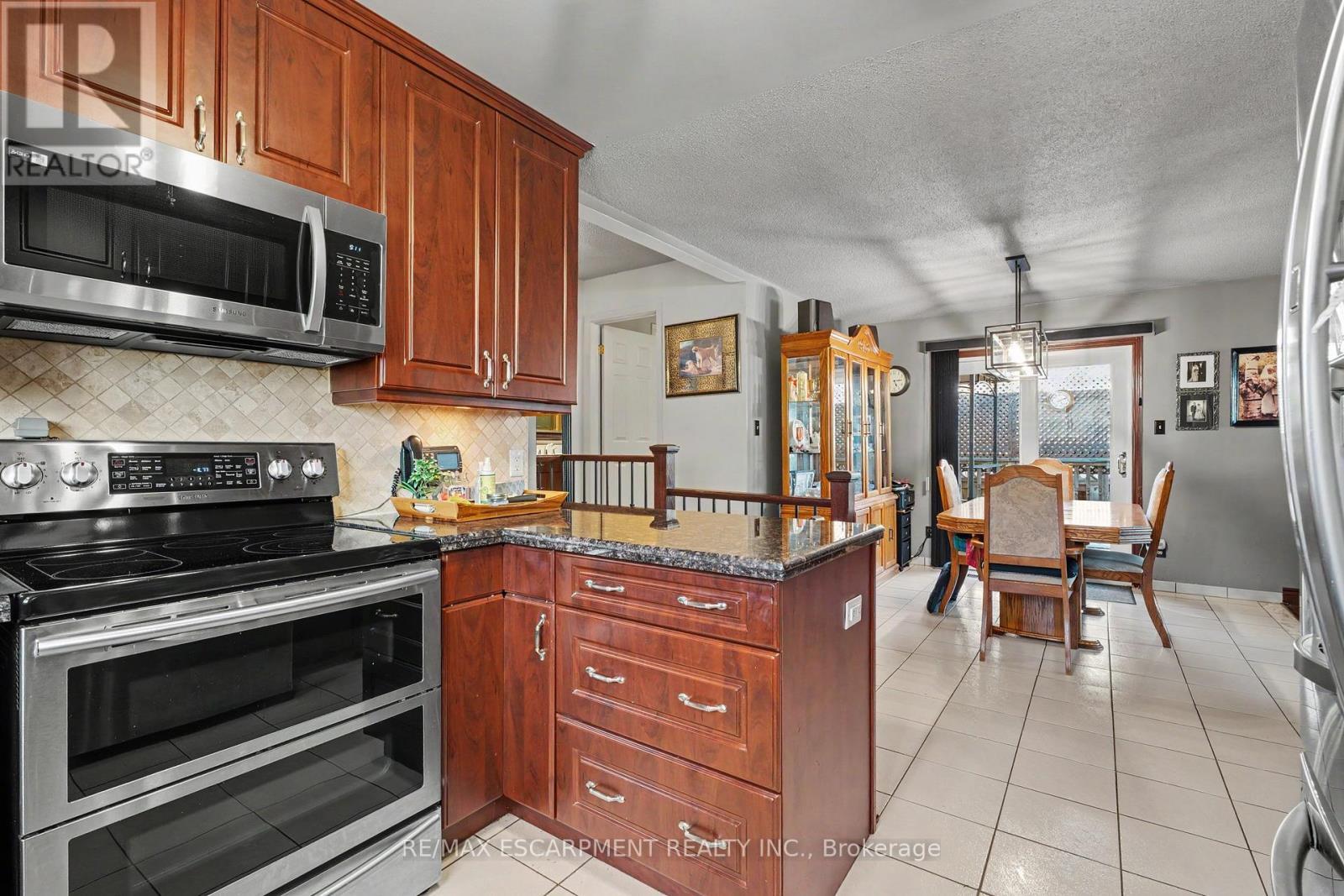 306 Templemead Drive, Hamilton, ON