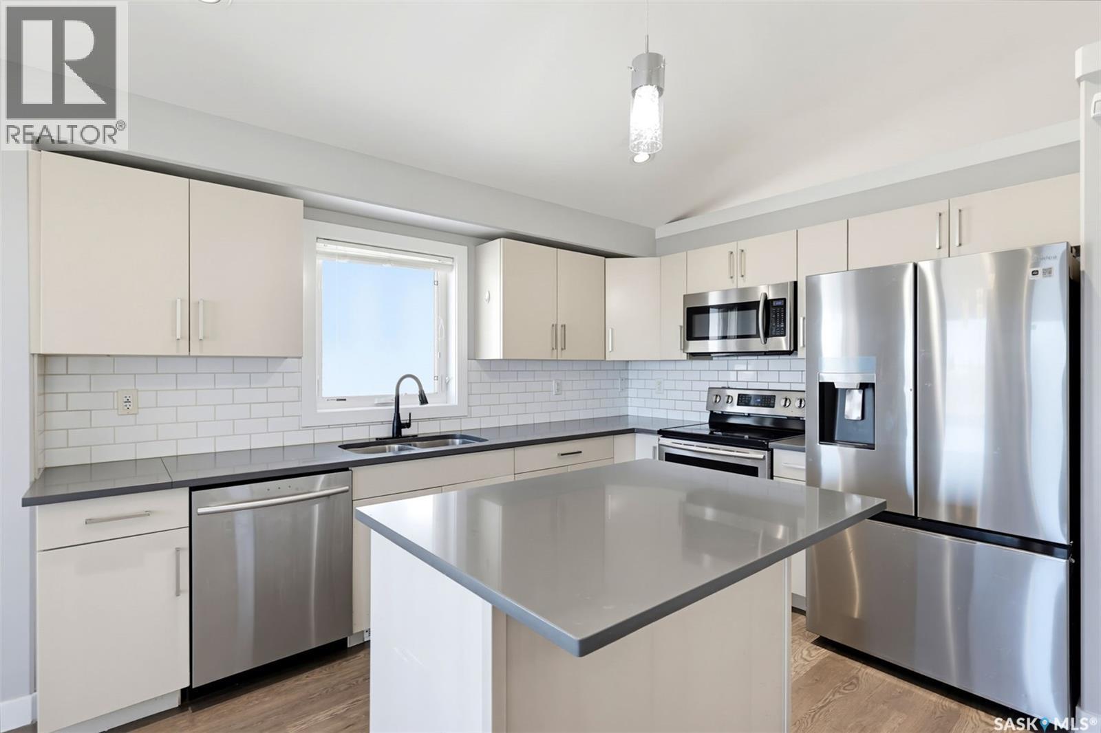 3814 33Rd Street W, Saskatoon, SK