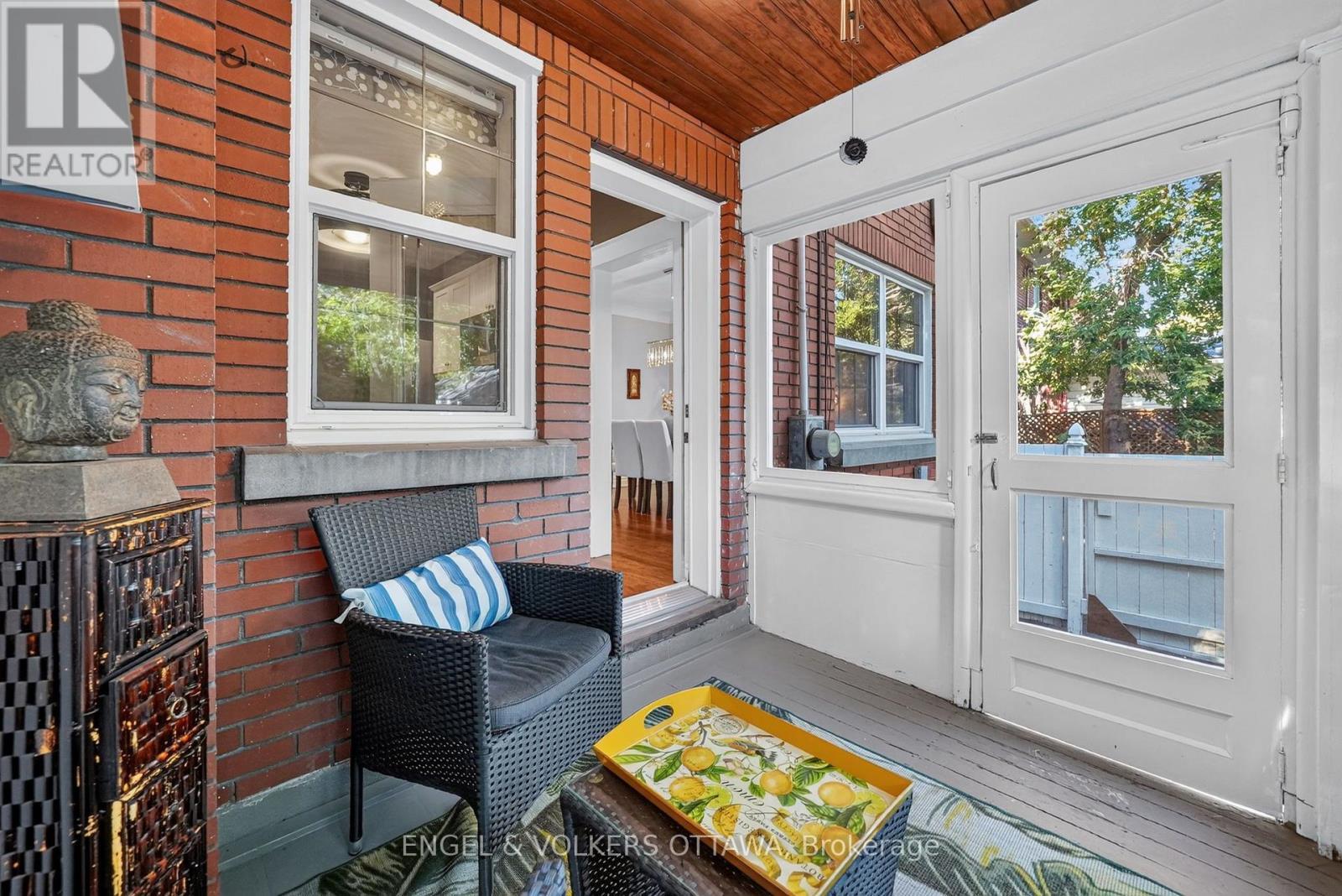 122 Renfrew Avenue, Ottawa, ON