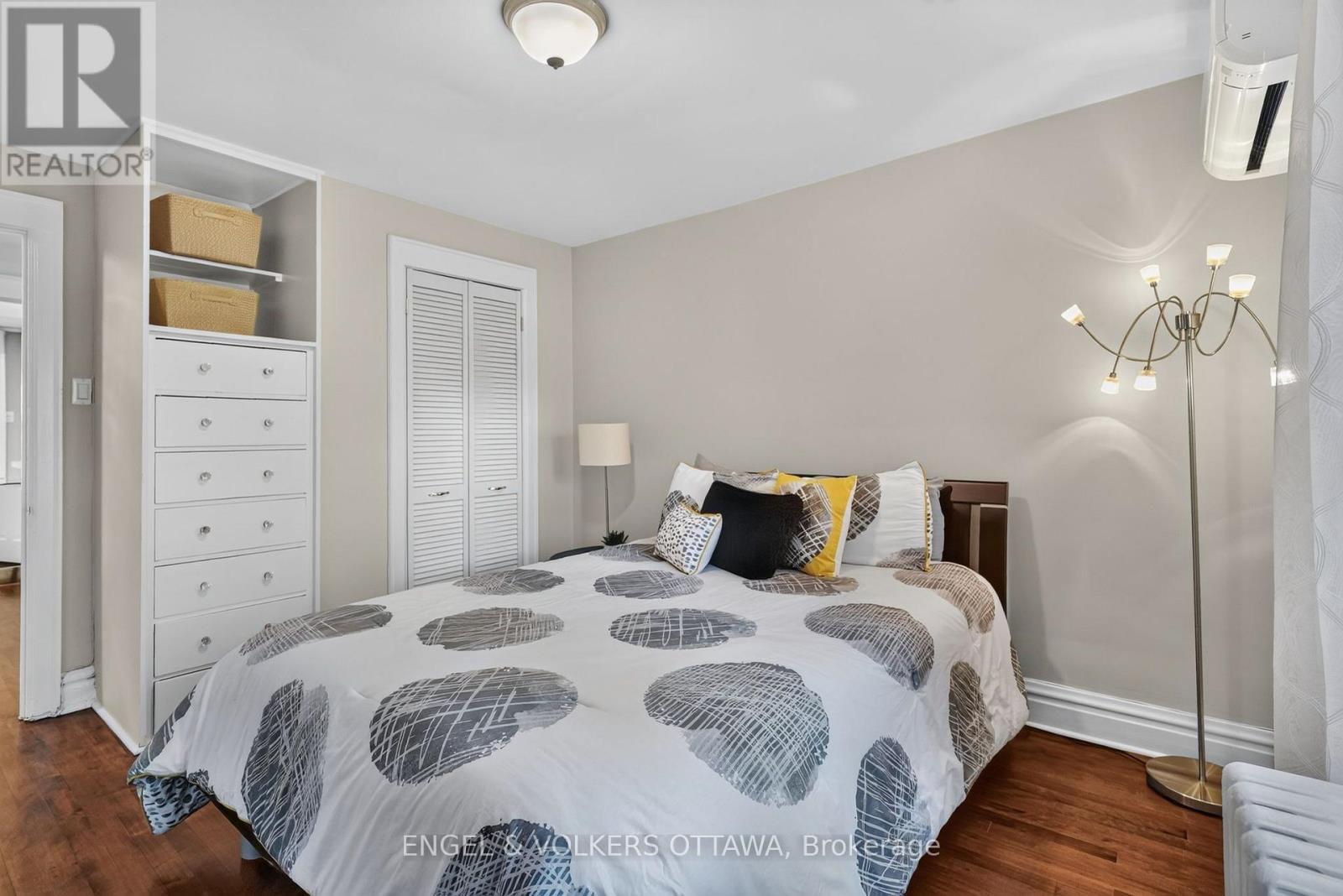 122 Renfrew Avenue, Ottawa, ON