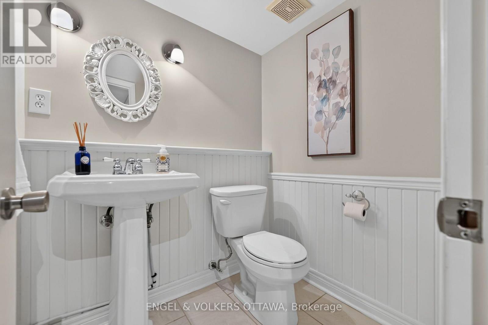 122 Renfrew Avenue, Ottawa, ON