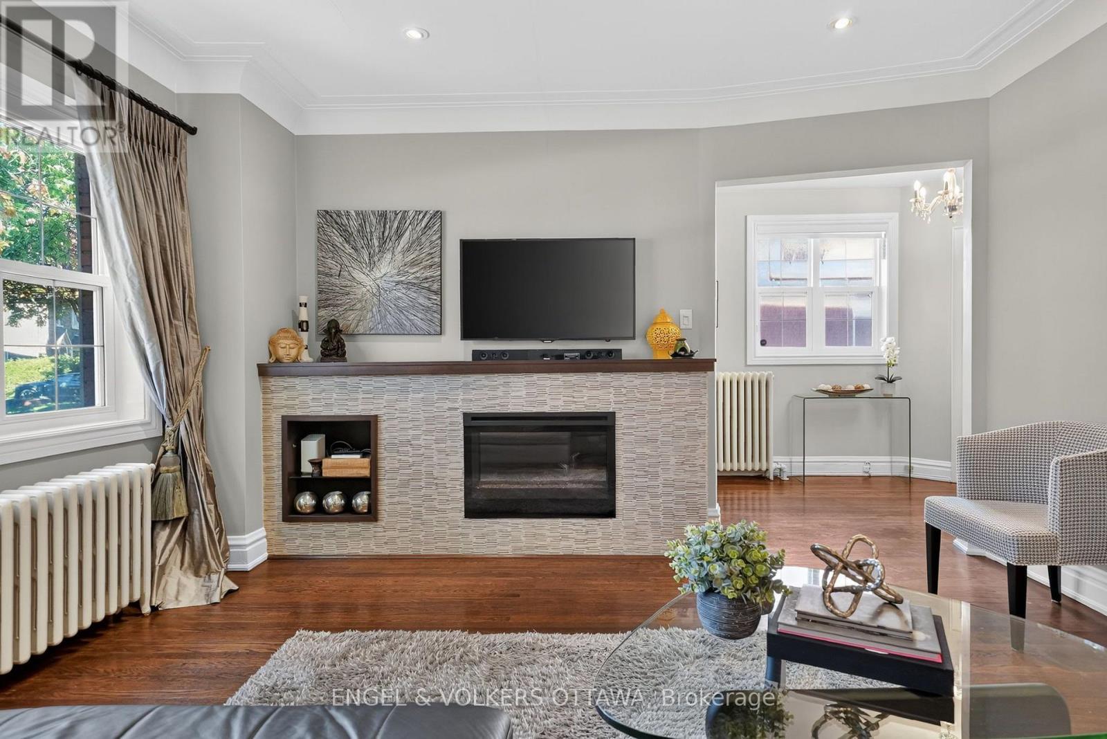 122 Renfrew Avenue, Ottawa, ON
