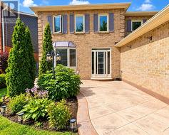1221 FIELDSTONE CIRCLE Pickering, ON L1X 1B9