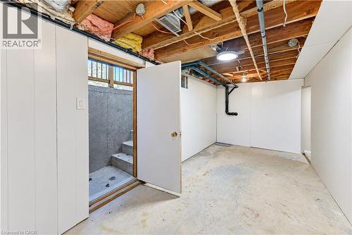 64 Lowrey Avenue S, Cambridge, ON 