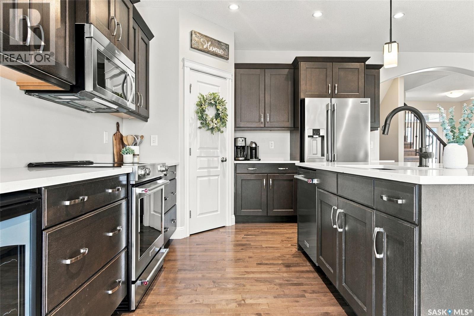 831 Salloum Crescent, Saskatoon, SK