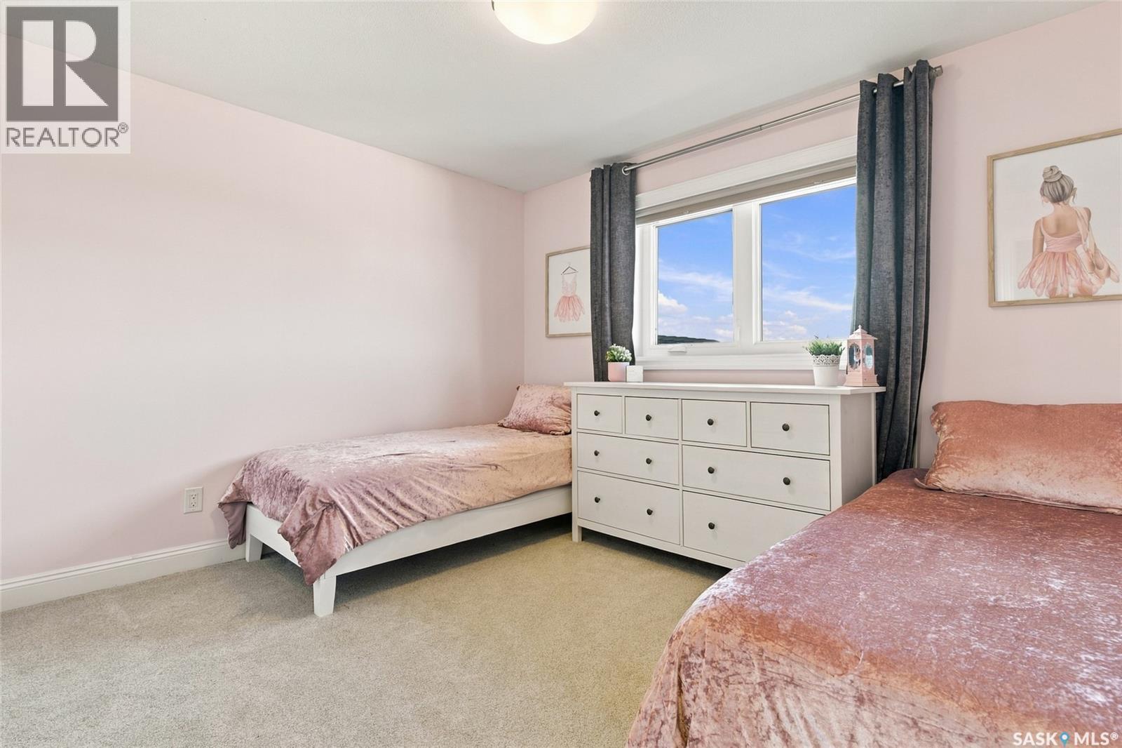 831 Salloum Crescent, Saskatoon, SK