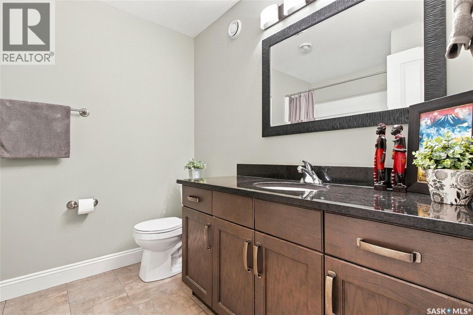 831 Salloum Crescent, Saskatoon, SK