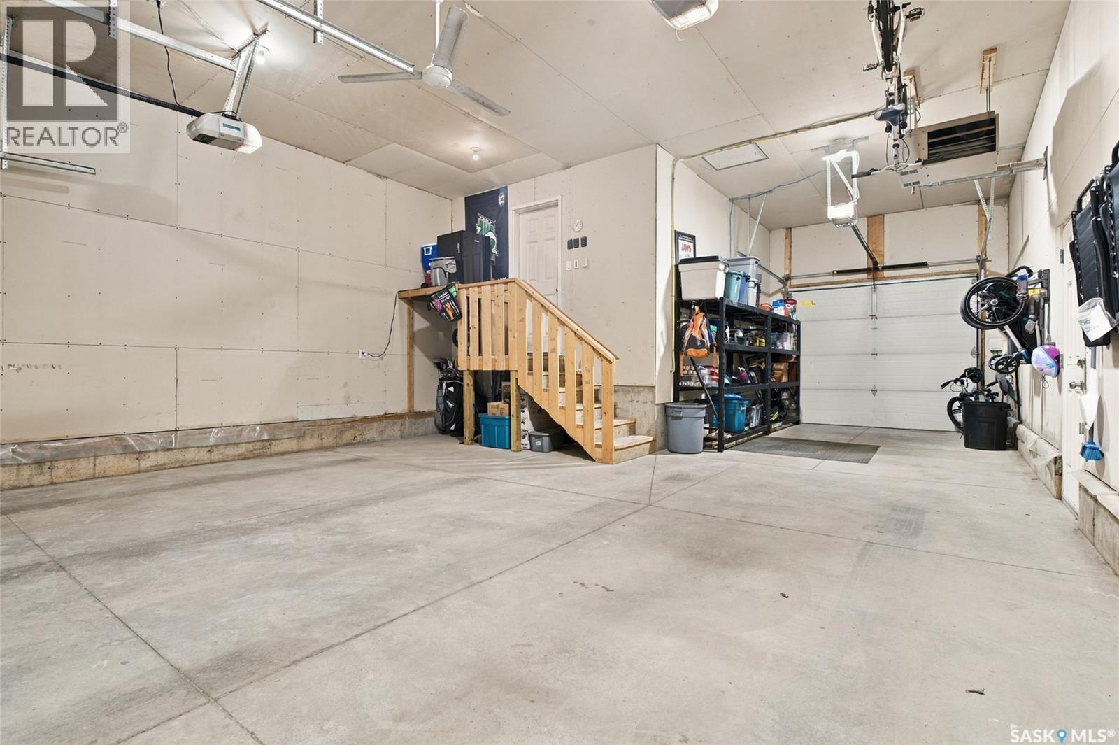 831 Salloum Crescent, Saskatoon, SK