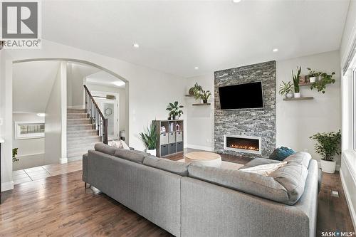 831 Salloum Crescent, Saskatoon, SK 