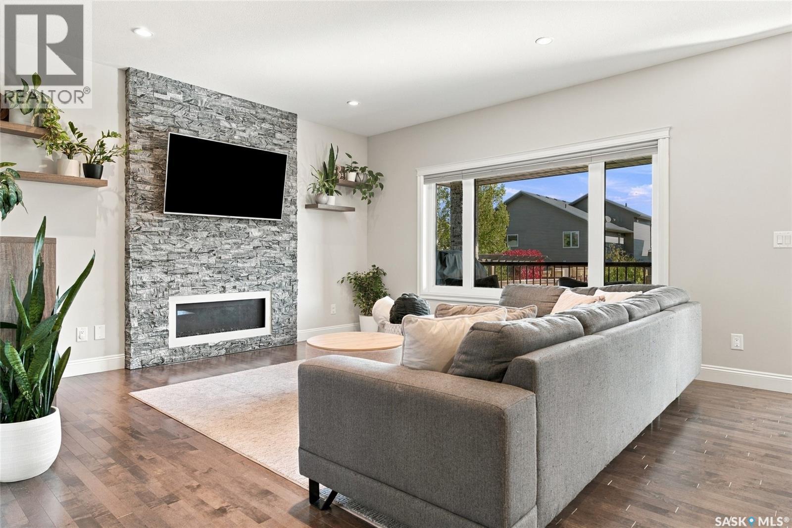 831 Salloum Crescent, Saskatoon, SK