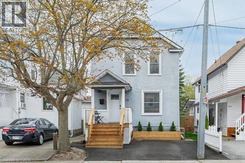 5429 SECOND Avenue  Niagara Falls, ON L2G 3M1