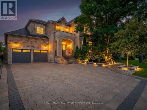 11 BEAUVISTA COURT  Vaughan, ON L4H 3G6