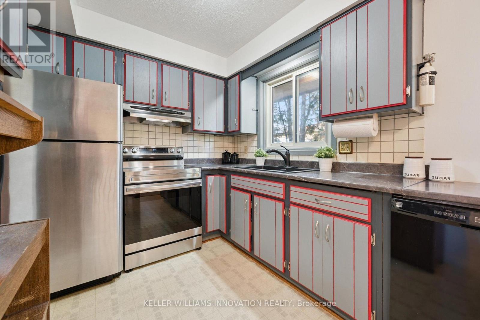 128 Briar Knoll Drive, Kitchener, ON