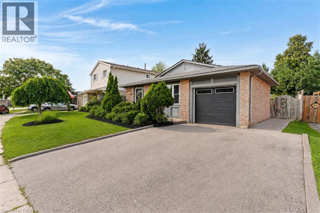 18 Bismark Drive, Cambridge, ON